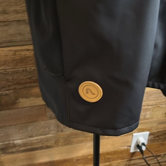 NEW ! FLYLOW ski/snow jacket, absolutely beautiful jacket! - Picture 2 of 7